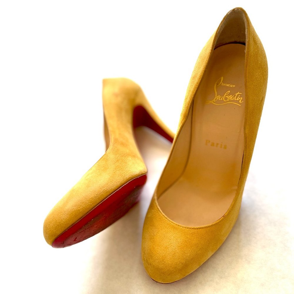 Christian Louboutin Fifi Nabuk 85 mm Suede Round toe Pumps in Sun